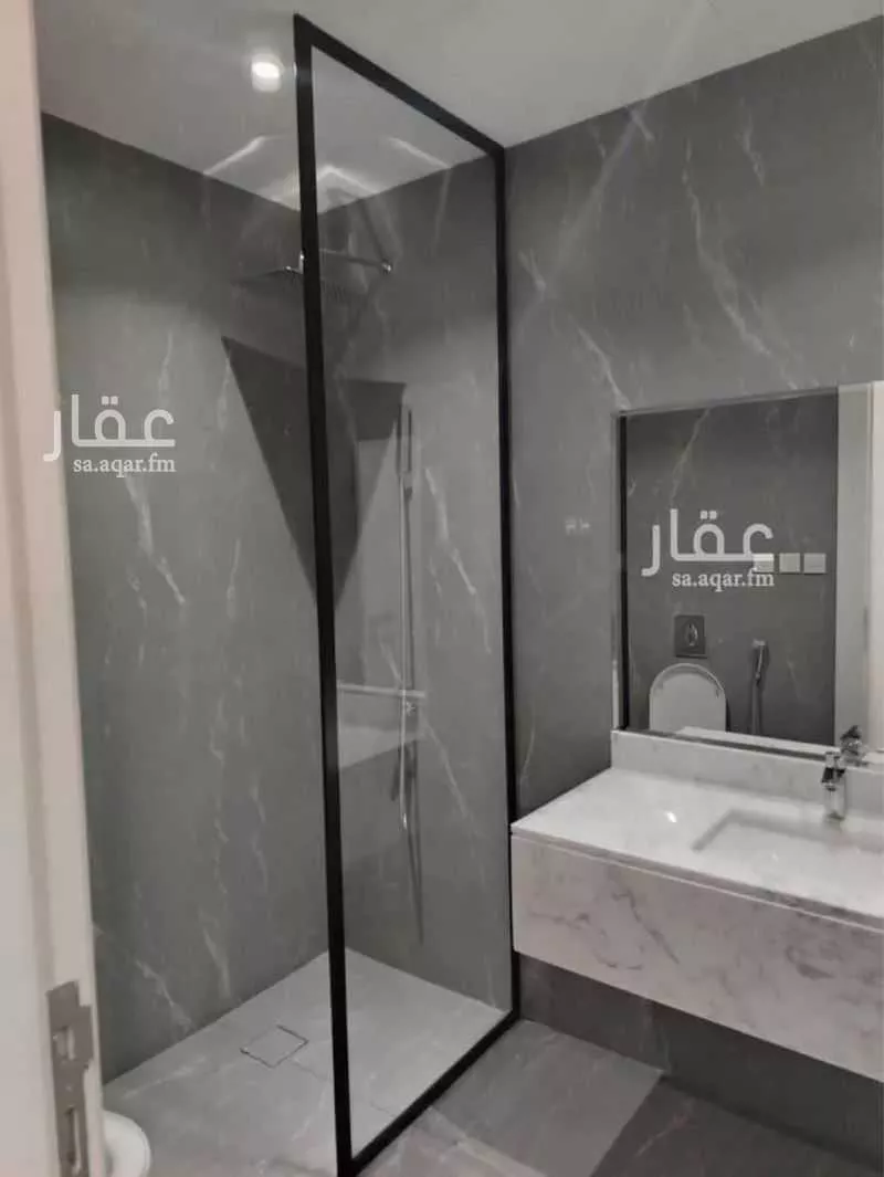 فيلا 5 غرف في العارض 3