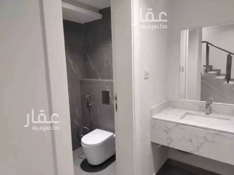 فيلا 5 غرف في العارض 7