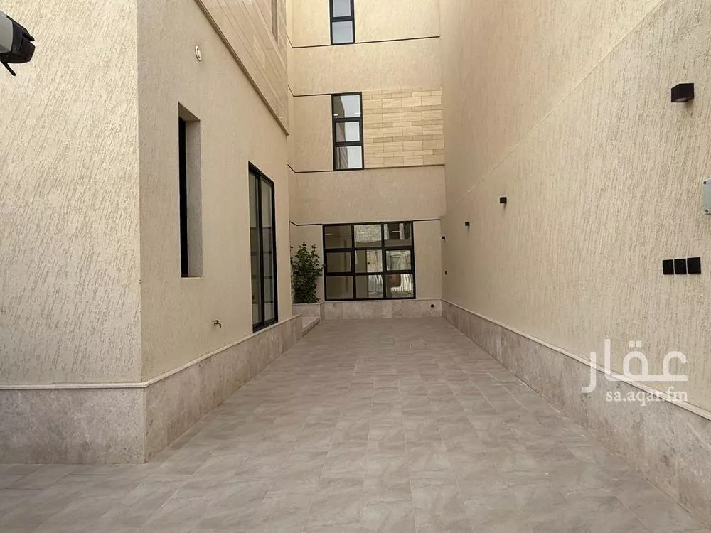 5 bedroom villa in Al Mahdiyyah 5