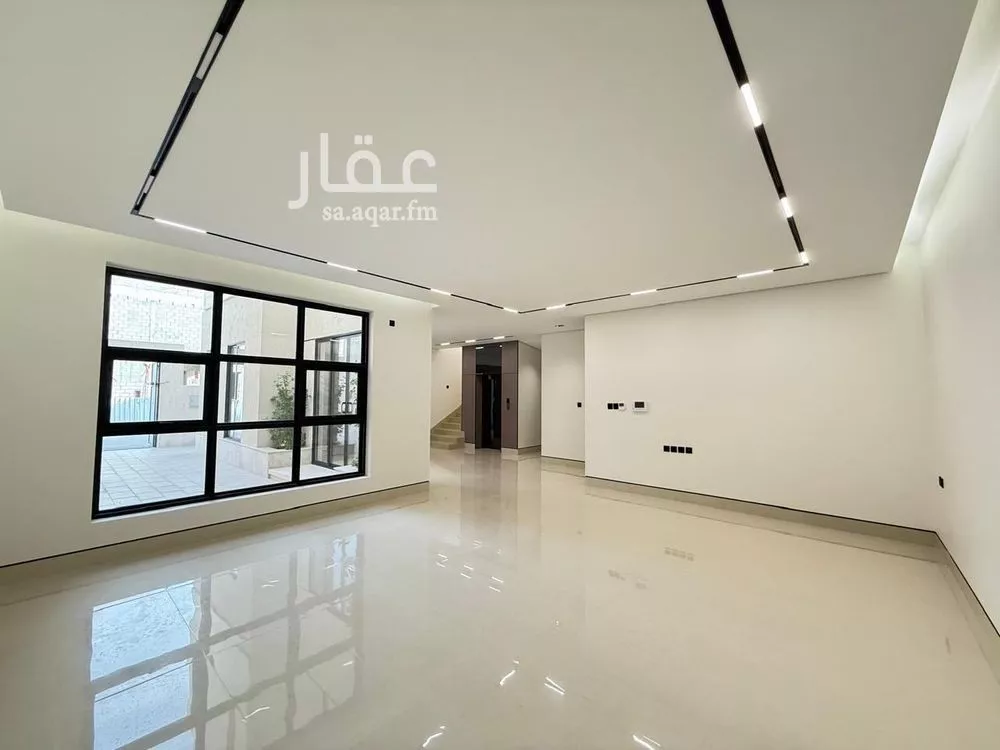 5 bedroom villa in Al Mahdiyyah 8