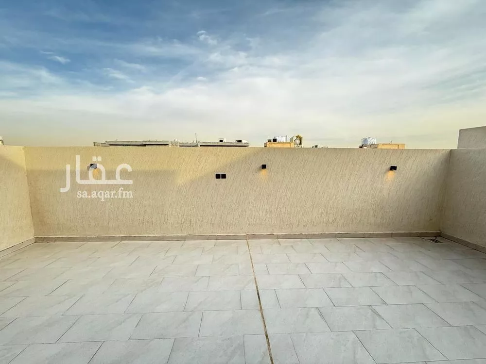 5 bedroom villa in Al Mahdiyyah 10