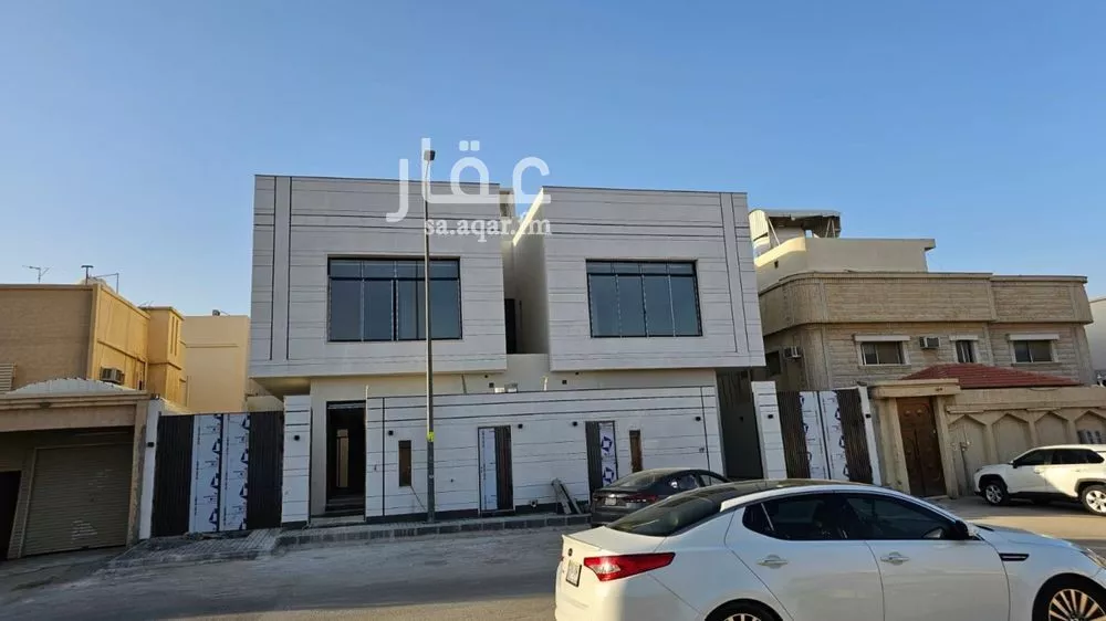 فيلا 5 غرف في الملك فيصل 5