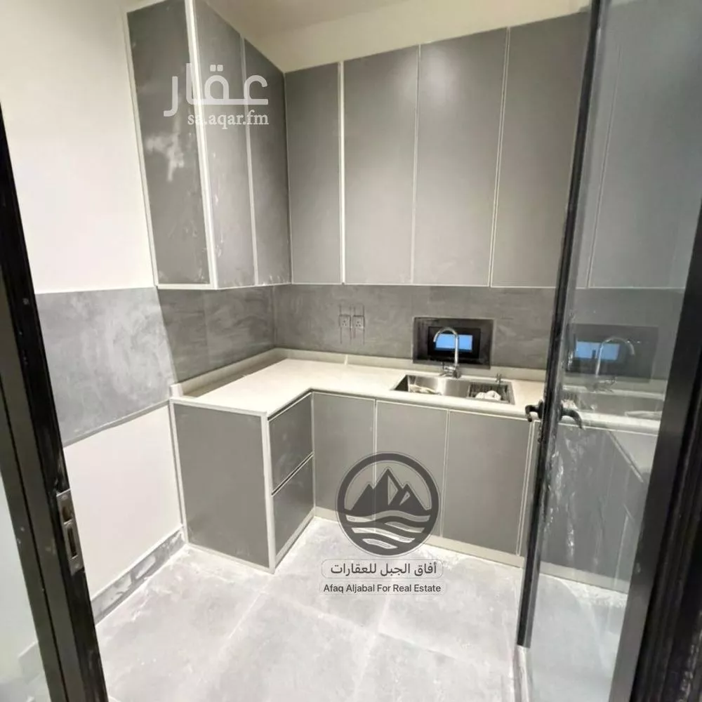 3 bedroom floor in Al Narjis 5