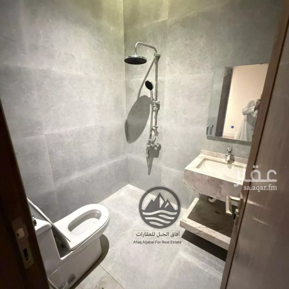 3 bedroom floor in Al Narjis 8