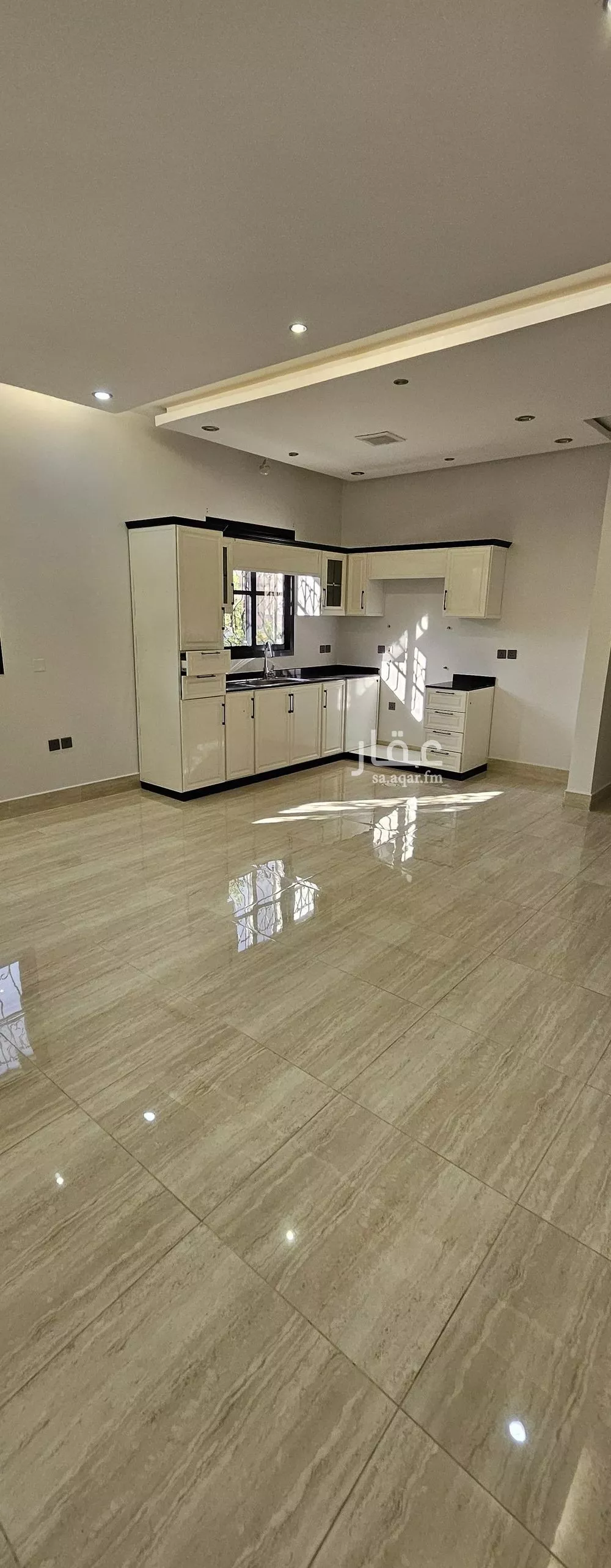 3 bedroom apartment in Al Malqa 6