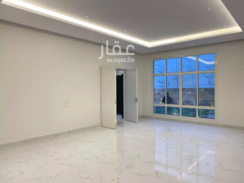 6 bedroom villa in Al Mahdiyyah 11