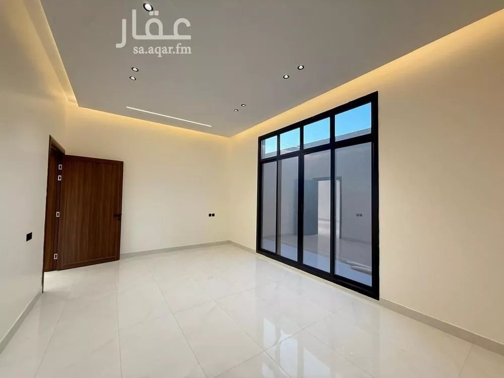 6 bedroom villa in Al Mahdiyyah 11