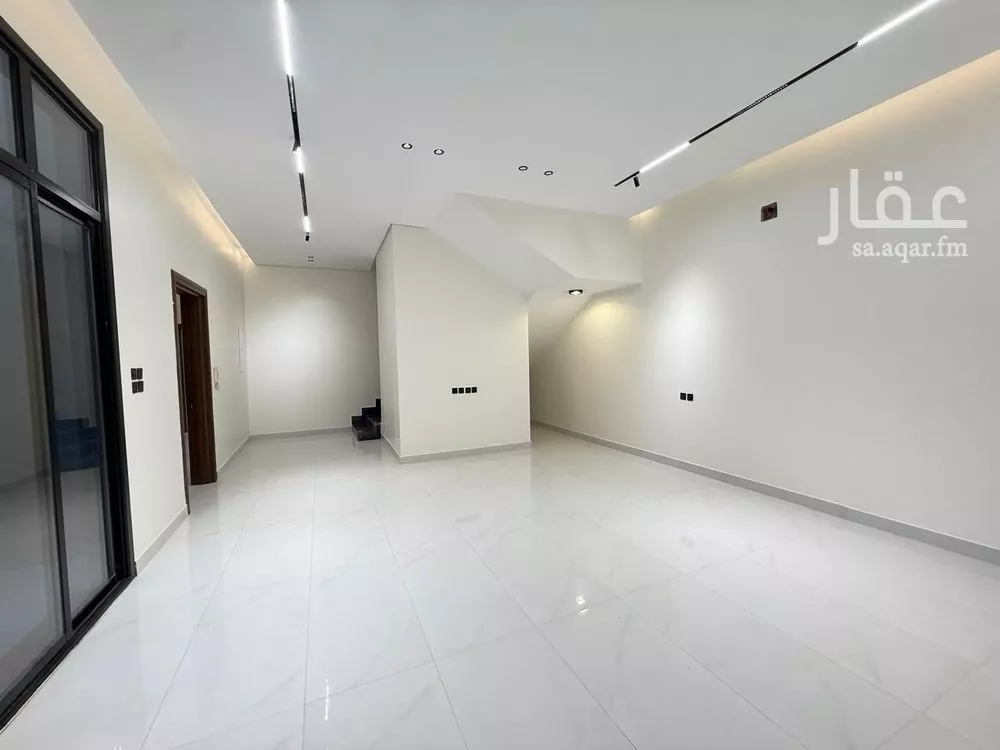 6 bedroom villa in Al Mahdiyyah 17