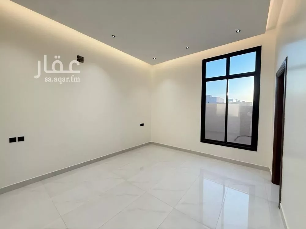 6 bedroom villa in Al Mahdiyyah 18