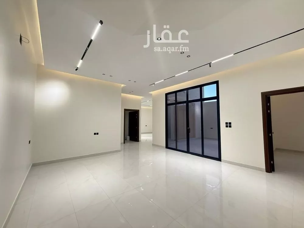 6 bedroom villa in Al Mahdiyyah 7