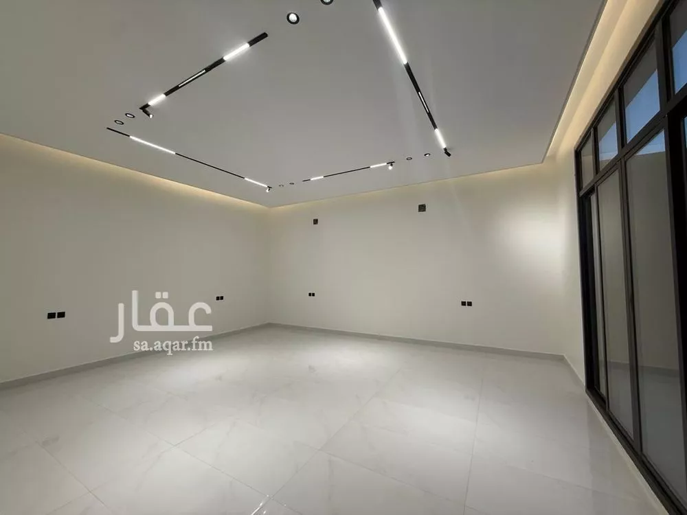 6 bedroom villa in Al Mahdiyyah 8