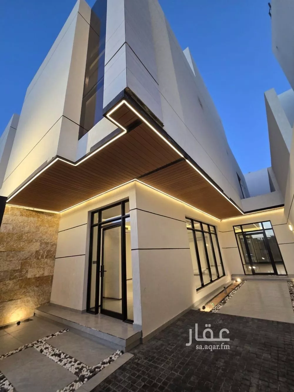 4 bedroom villa in Al Aridh 11