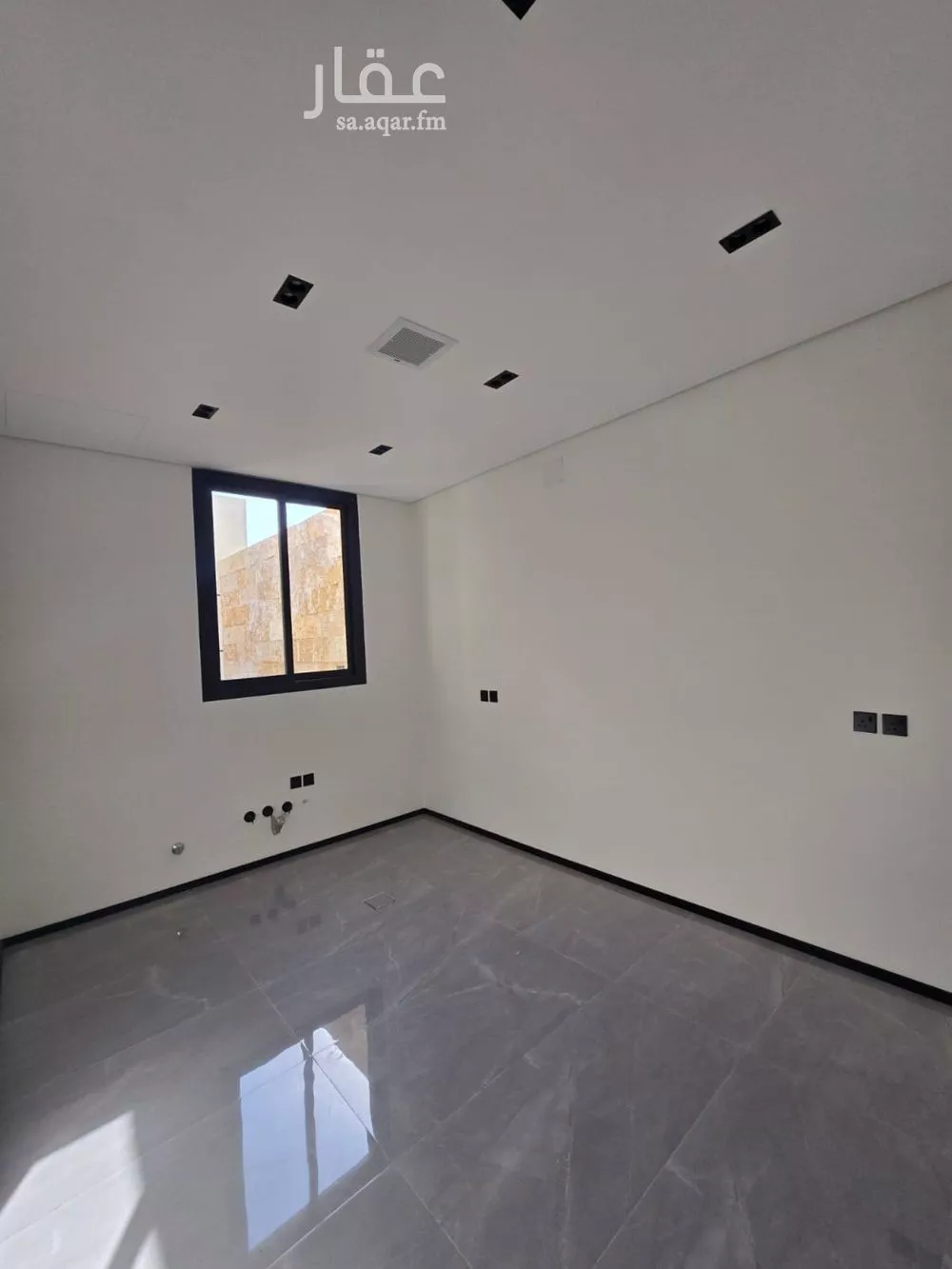 4 bedroom villa in Al Aridh 10