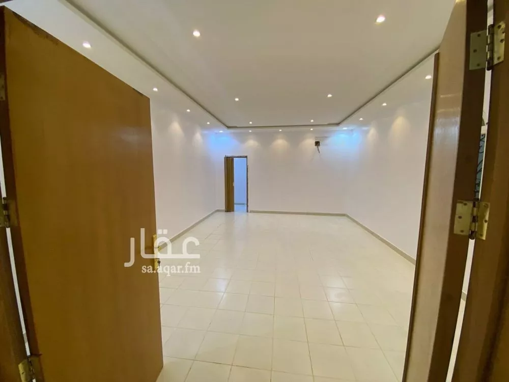 فيلا 7 غرف في الرمال 13
