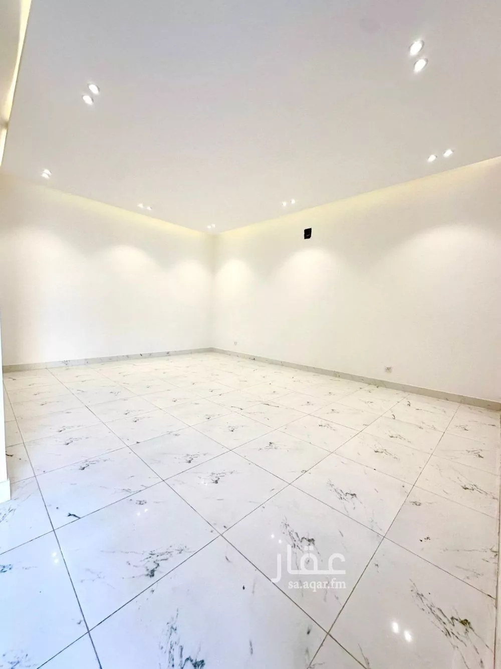 6 bedroom villa in Al Aridh 3