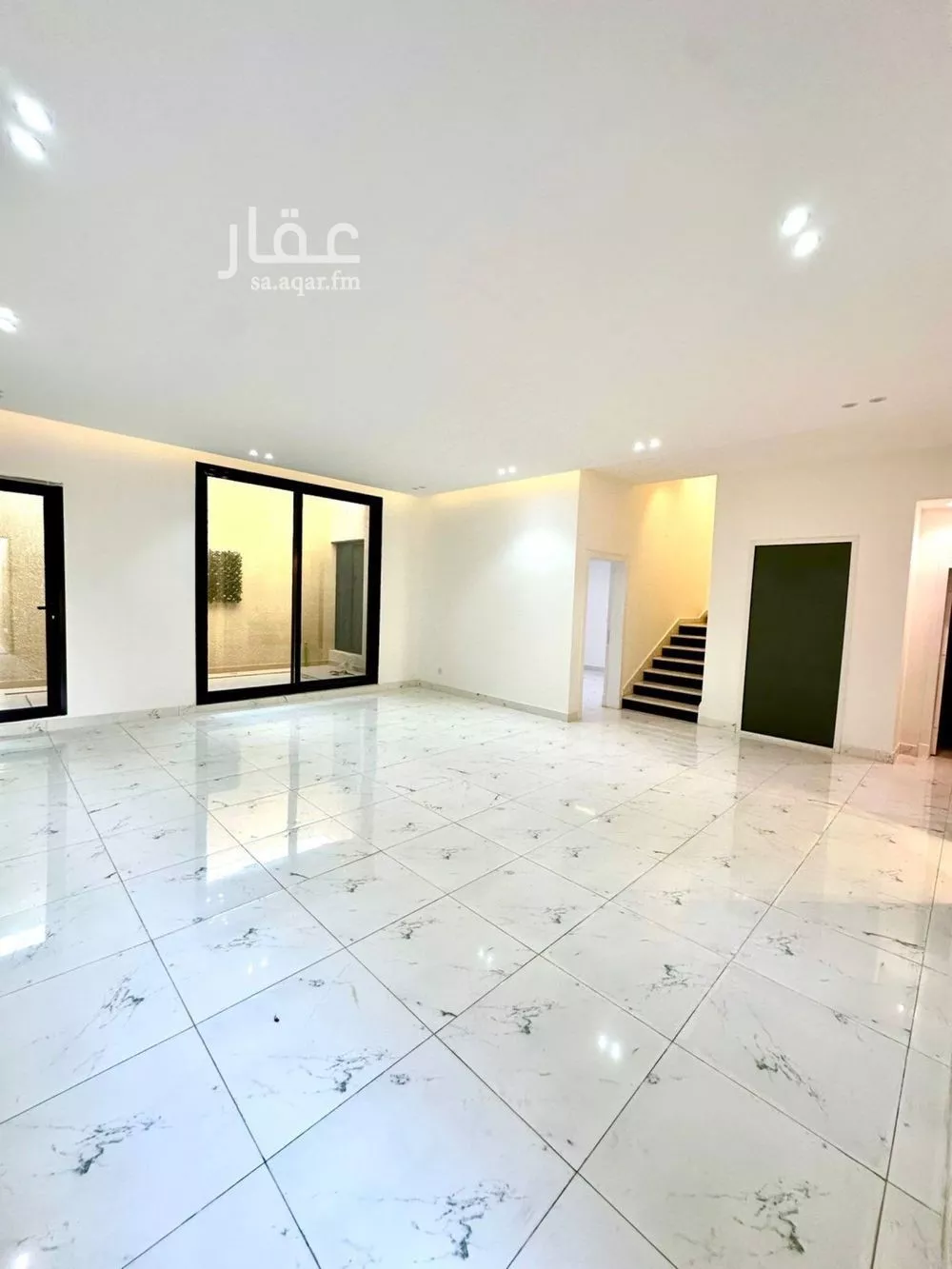 6 bedroom villa in Al Aridh 5