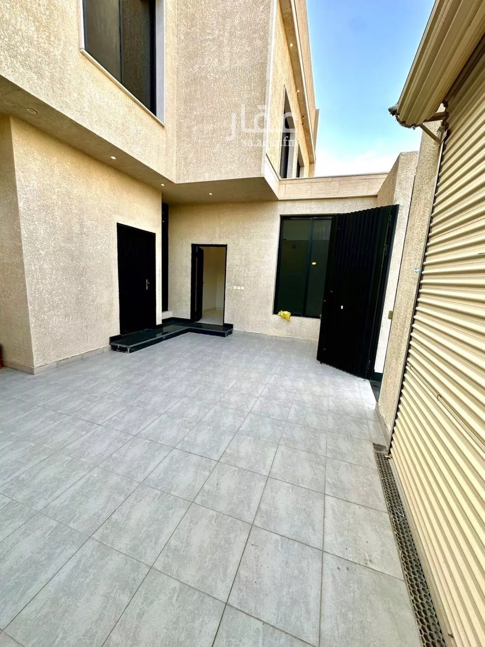 6 bedroom villa in Al Aridh 8