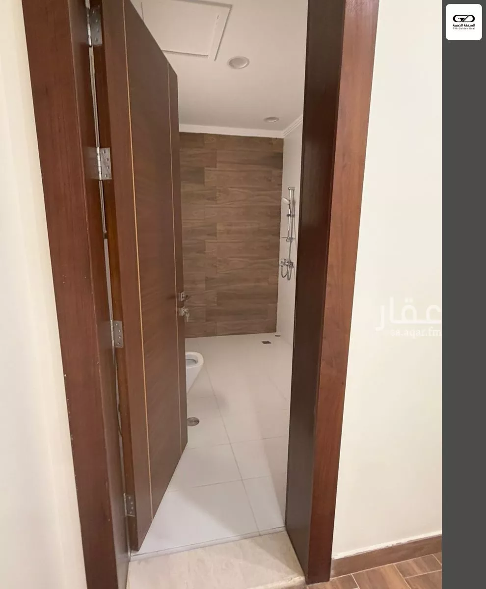 8 bedroom villa in Obhur Al Janoubiah 9