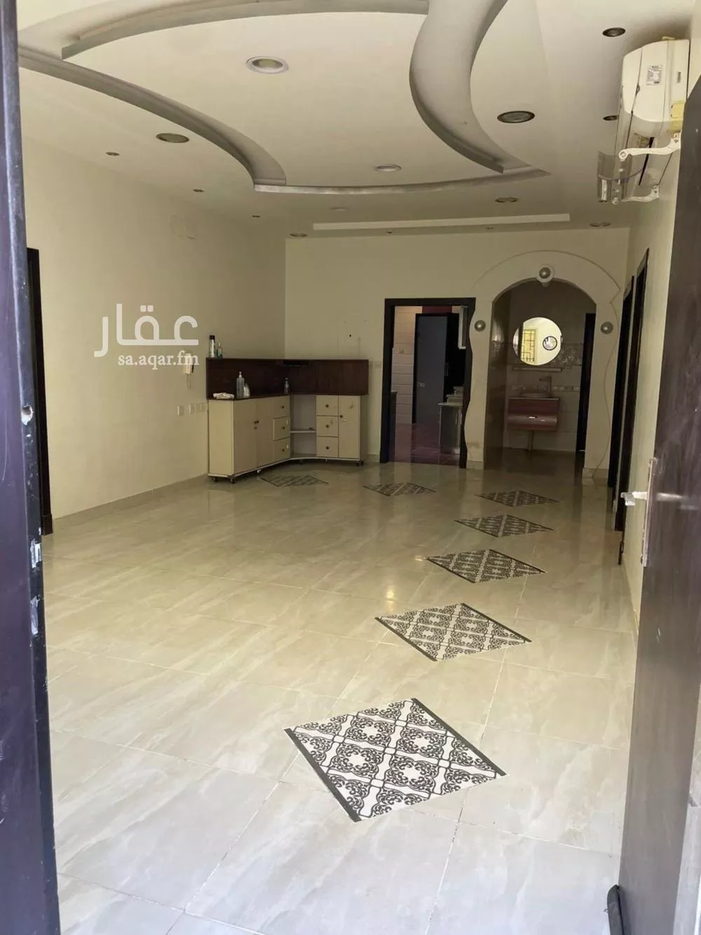 فيلا 4 غرف في ظهرة البديعة 5