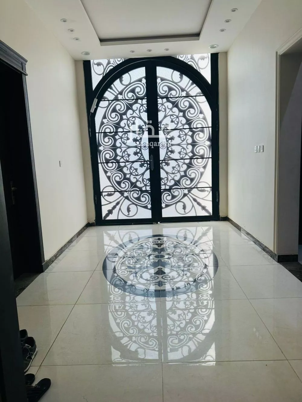 5 bedroom villa in Al Rimal 6