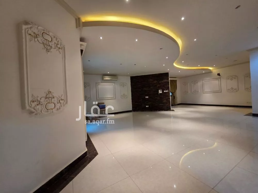 5 bedroom villa in Al Yasmin 2