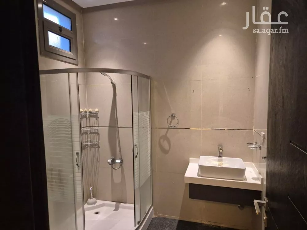 فيلا 6 غرف في العارض 7