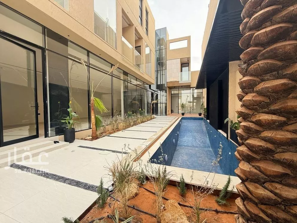 6 bedroom villa in Al Mahdiyyah 13