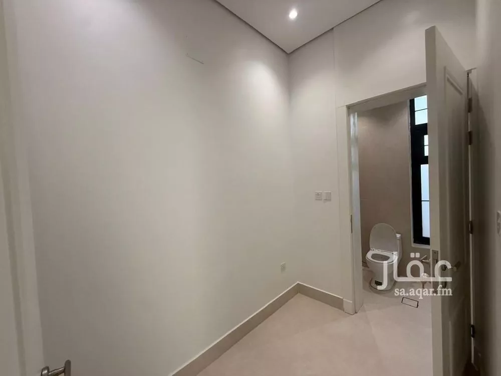 6 bedroom villa in Al Mahdiyyah 12