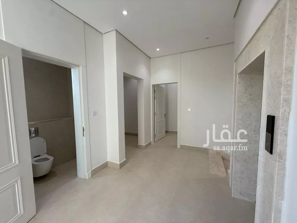 6 bedroom villa in Al Mahdiyyah 14