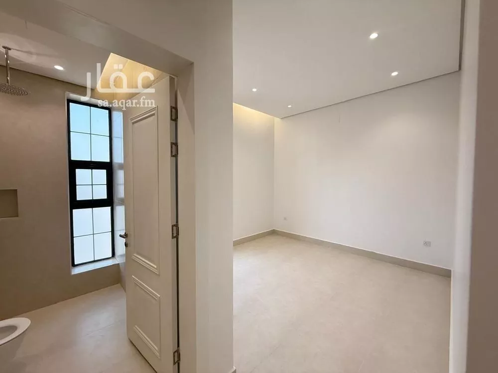 6 bedroom villa in Al Mahdiyyah 4