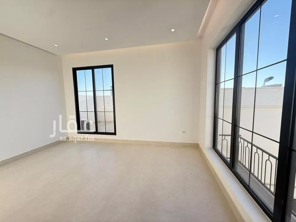 6 bedroom villa in Al Mahdiyyah 9