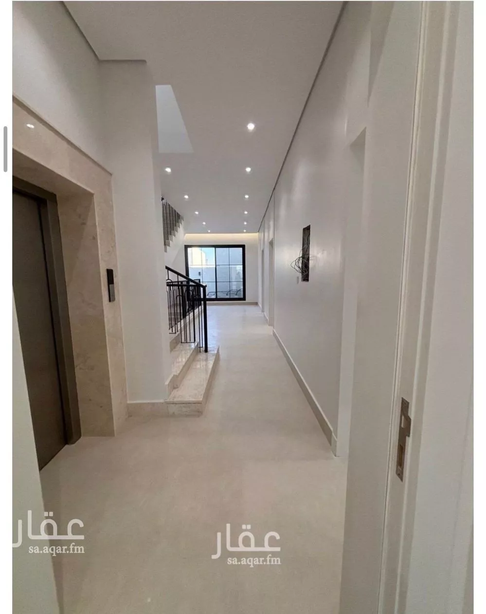 6 bedroom villa in Al Mahdiyyah 2