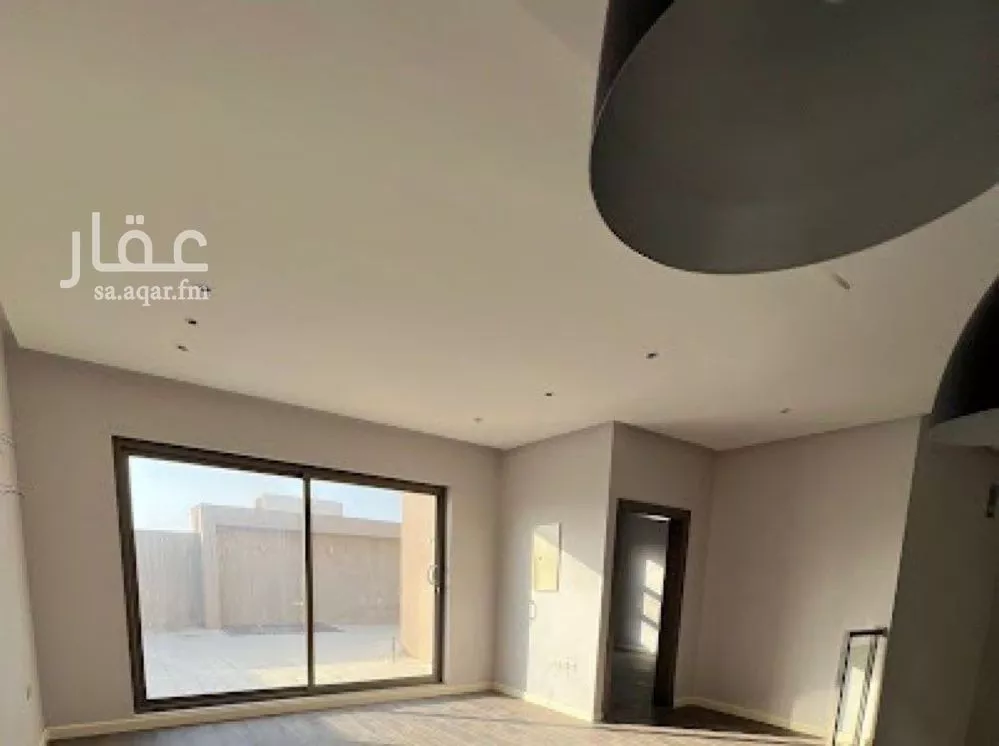 فيلا 4 غرف في المهدية 10