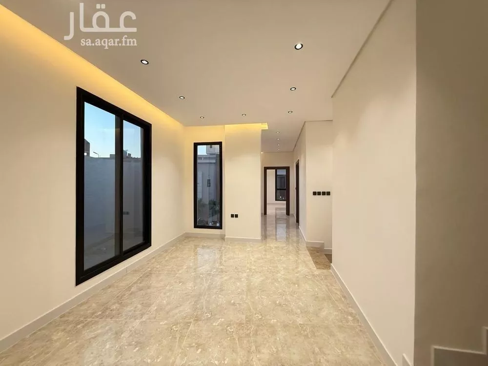 5 bedroom villa in Al Mahdiyyah 16
