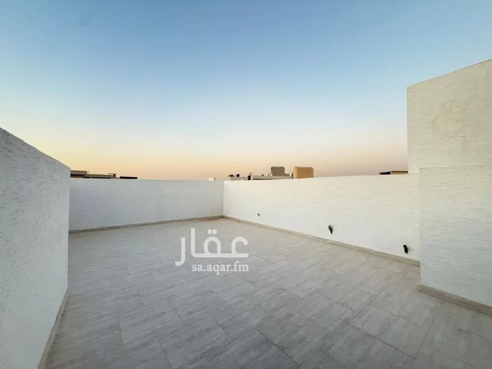 5 bedroom villa in Al Mahdiyyah 17