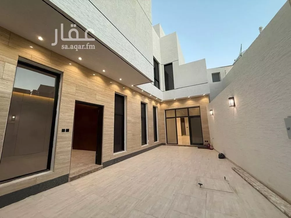 5 bedroom villa in Al Mahdiyyah 5