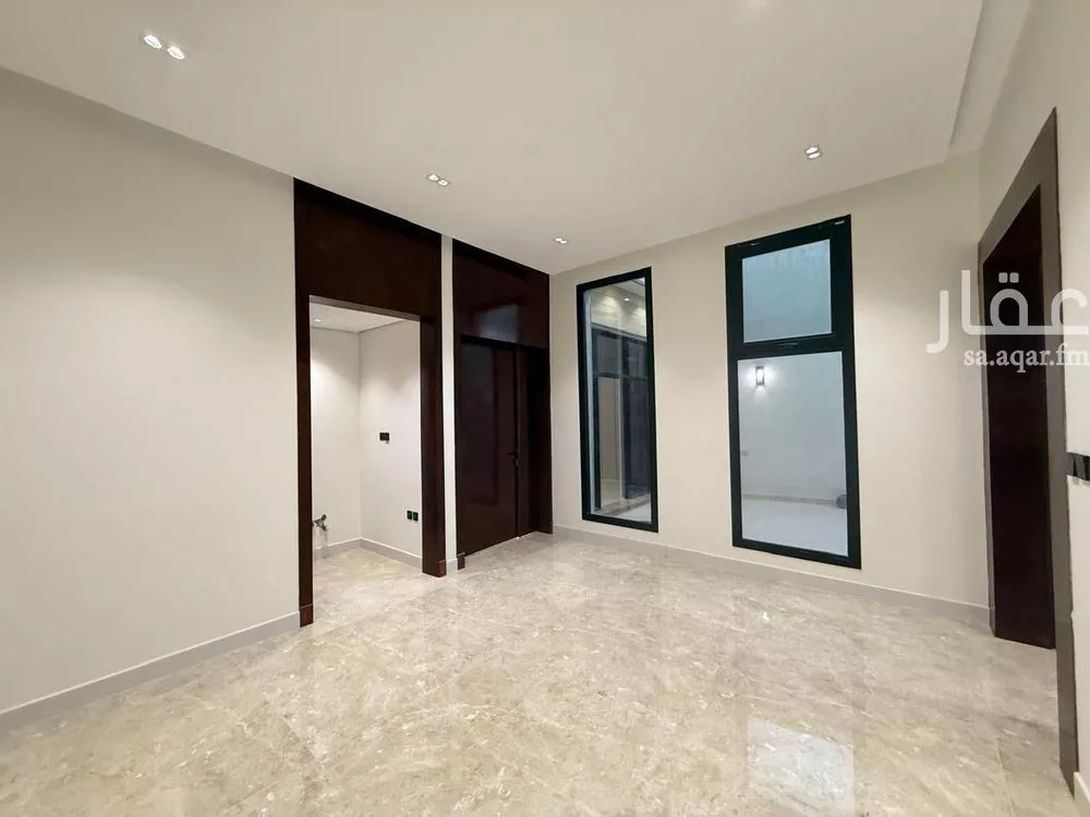 5 bedroom villa in Al Mahdiyyah 7