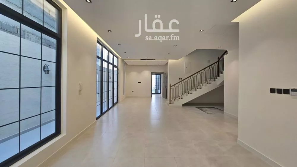 فيلا 5 غرف في الفاروق 6