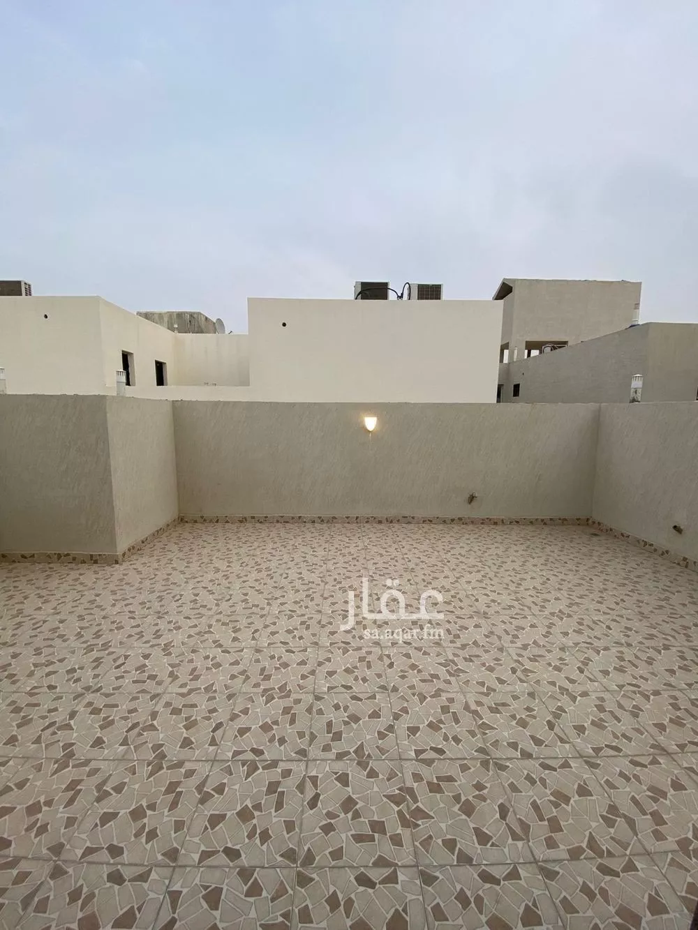 فيلا 4 غرف في المهدية 10