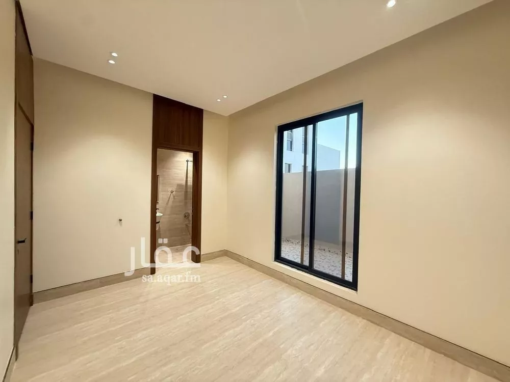 5 bedroom villa in Al Mahdiyyah 16