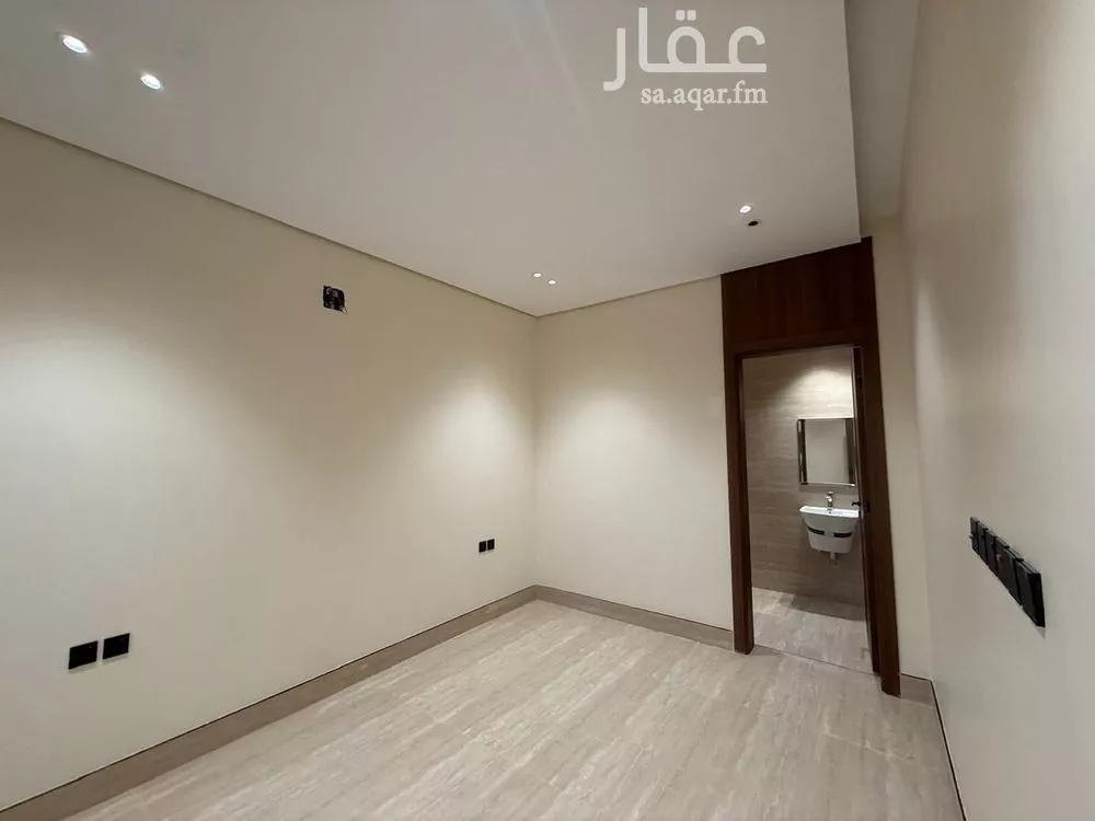 5 bedroom villa in Al Mahdiyyah 20