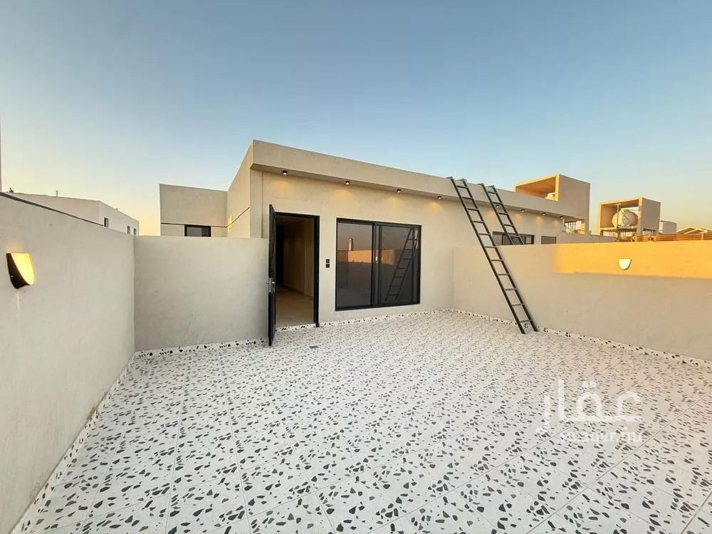 5 bedroom villa in Al Mahdiyyah 26