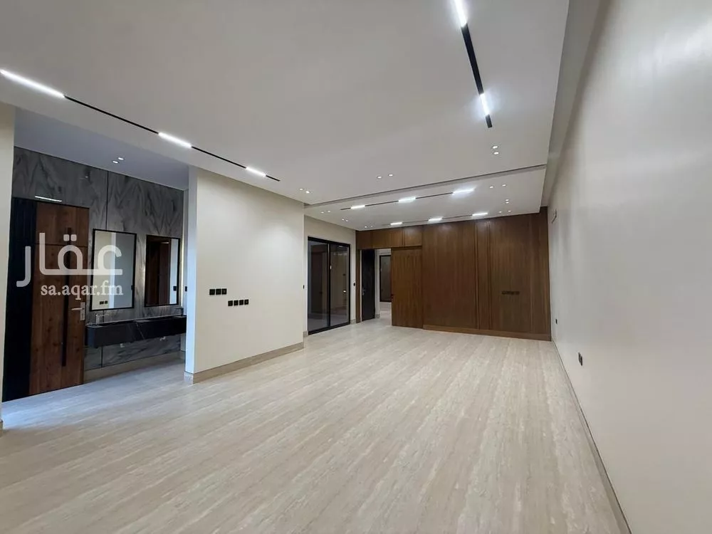 5 bedroom villa in Al Mahdiyyah 7