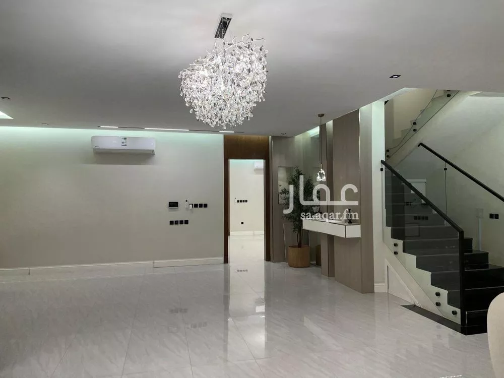 5 bedroom villa in Al Mahdiyyah 24