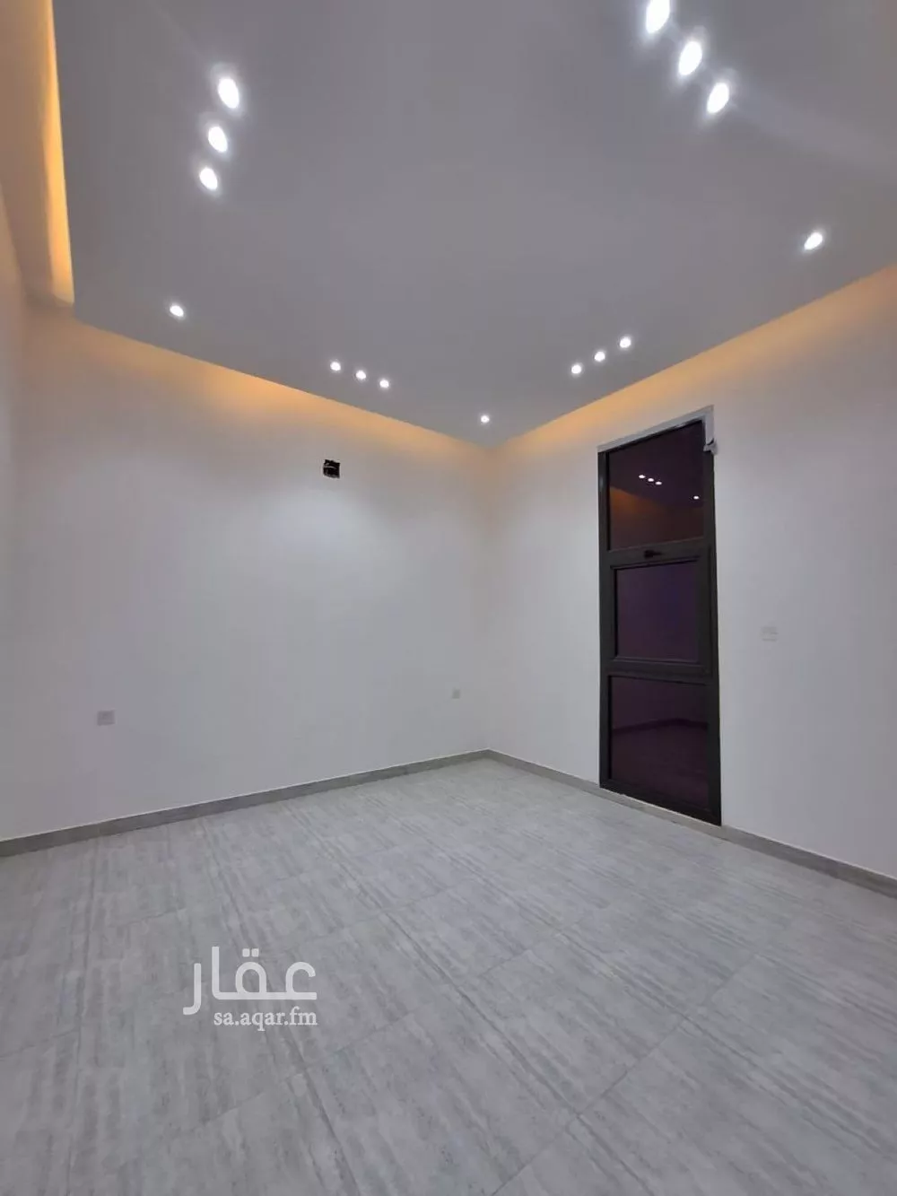 فيلا 15 غرف في الرمال 12