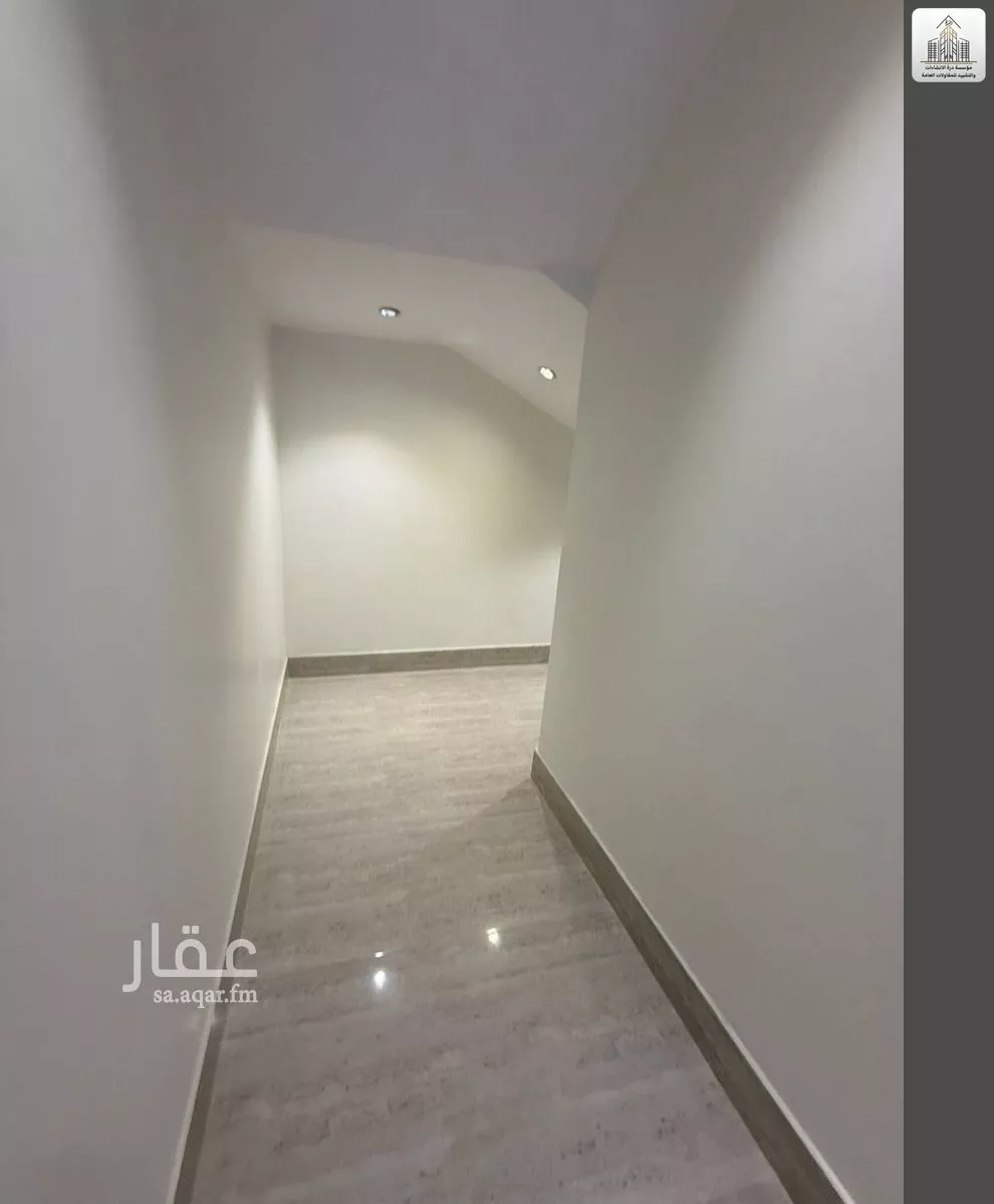فيلا 8 غرف في طويق 2