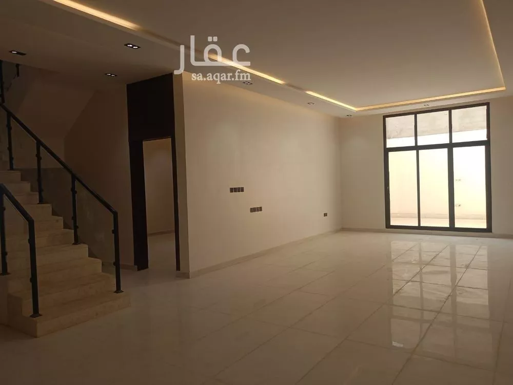 فيلا 4 غرف في الجنادرية 11