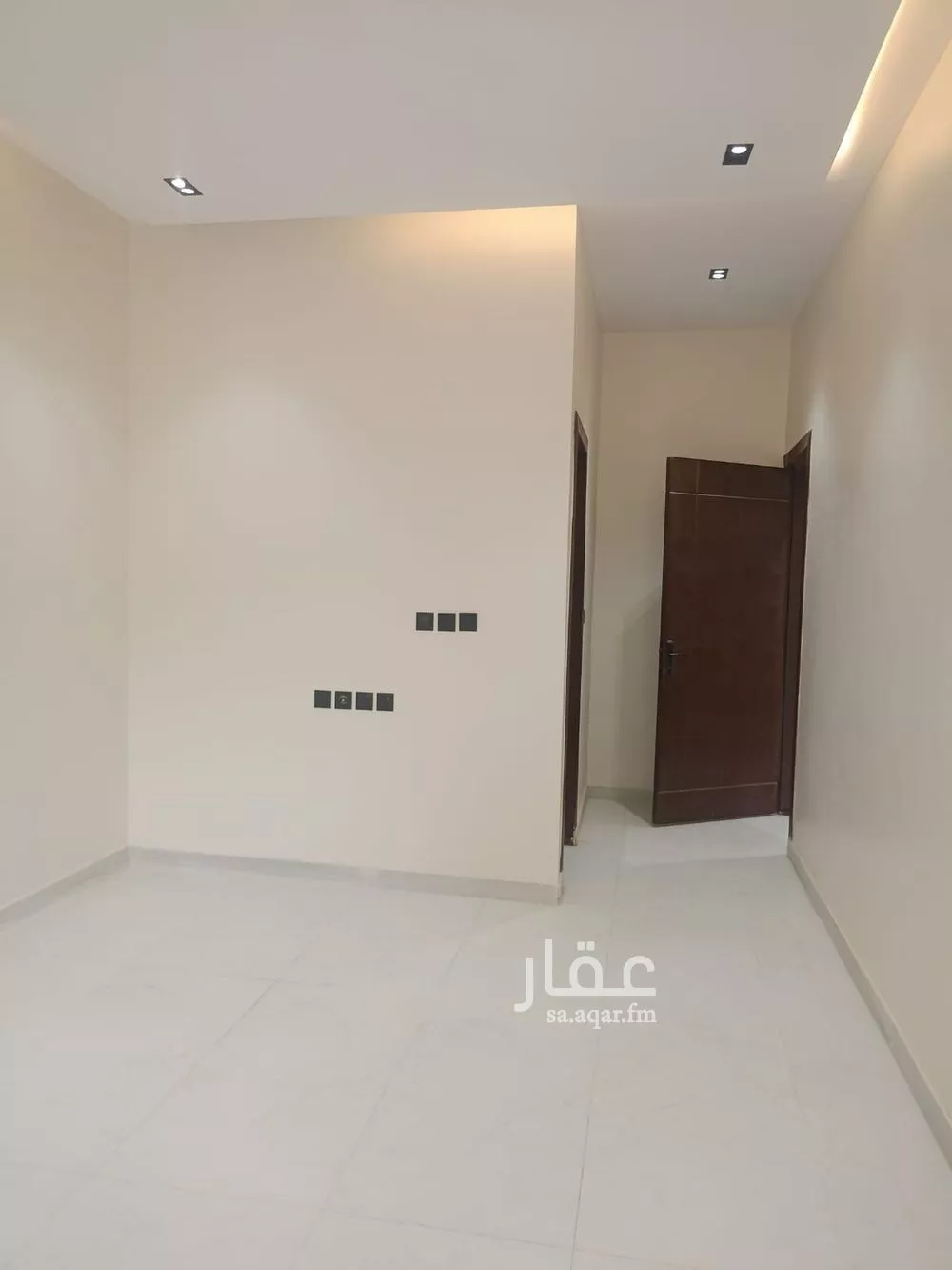فيلا 4 غرف في الجنادرية 7