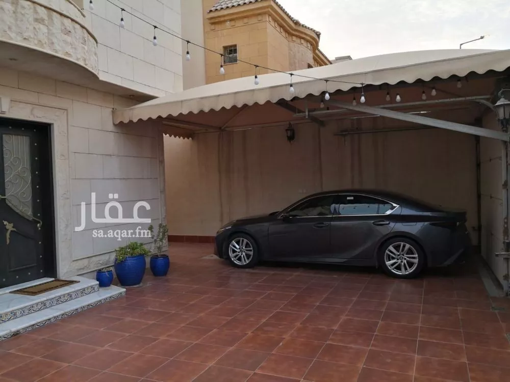 8 bedroom villa in Al Rabie 2