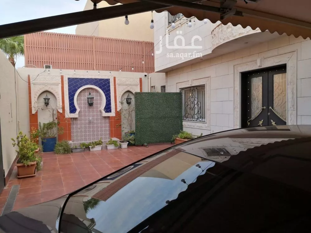 8 bedroom villa in Al Rabie 7